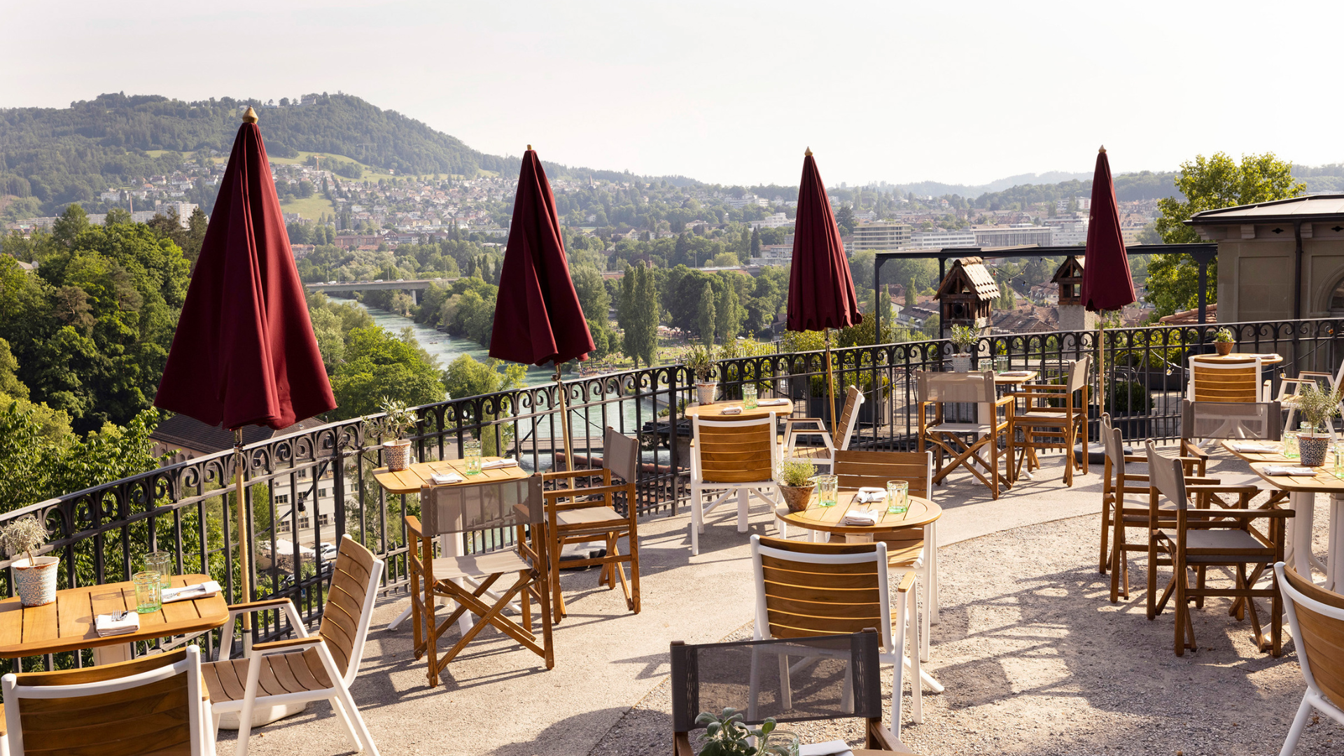 Noumi Sunset Lounge